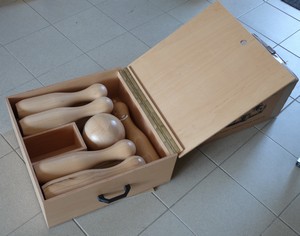 Dřevěná krabice na ruské kuželky + koule